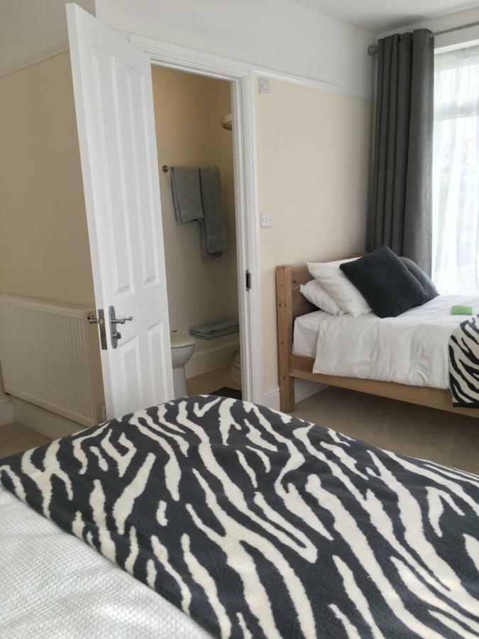 1 Ashford Road Guesthouse Redhill  Exteriér fotografie