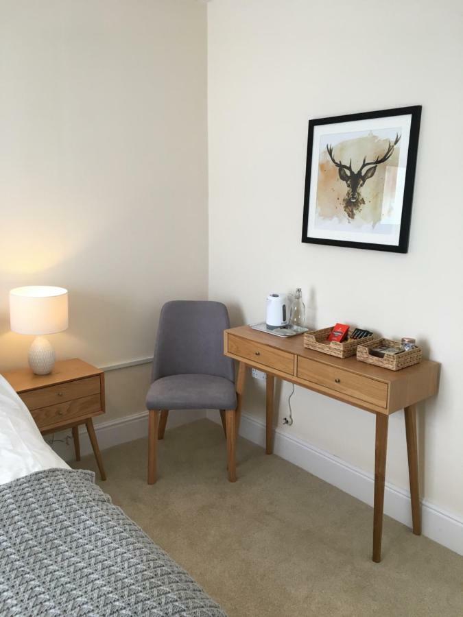 1 Ashford Road Guesthouse Redhill  Exteriér fotografie